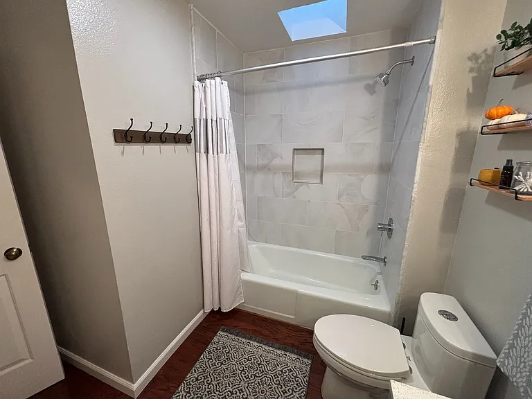 206 W Prospect Ave #F — Photo 11
