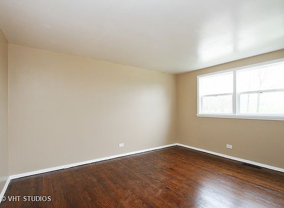 5th image of 118 Forest Glen Dr