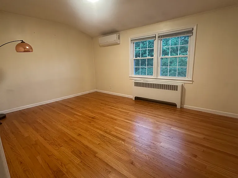 75 Lortel Ave #2 — Photo 5