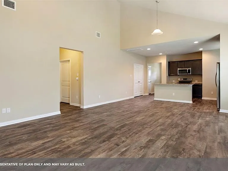 14909 Custis Ln — Photo 19