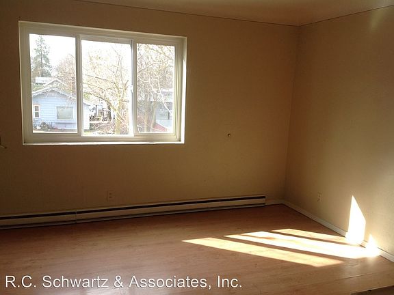 2nd image of 610 W Garland Ave APT 7