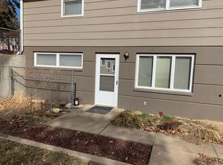 330 N 17th St APT 3, Manhattan, KS 66502