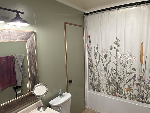 3rd image of 1723 Balboa Rd
