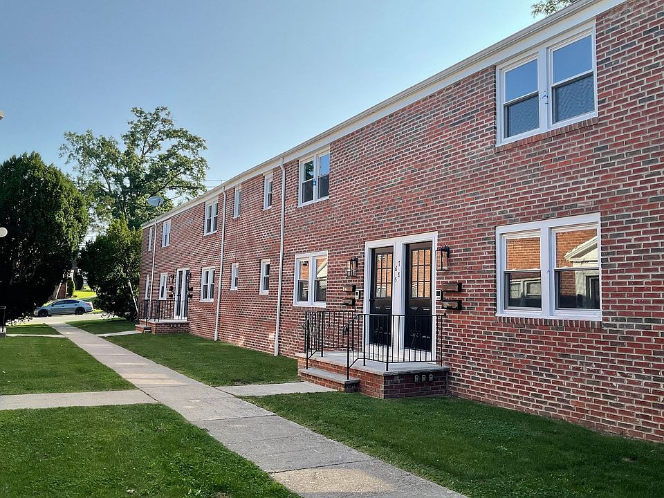 2nd image of 478 Tremont Ave APT 8