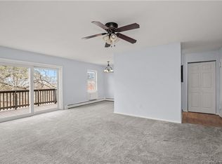 17 Balance Rock Rd APT 15, Seymour, CT 06483