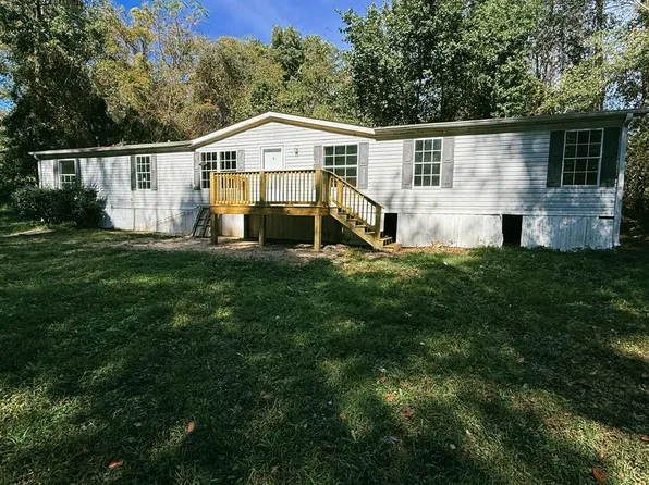 4 Palmetto Ct, Phenix City, AL 36869