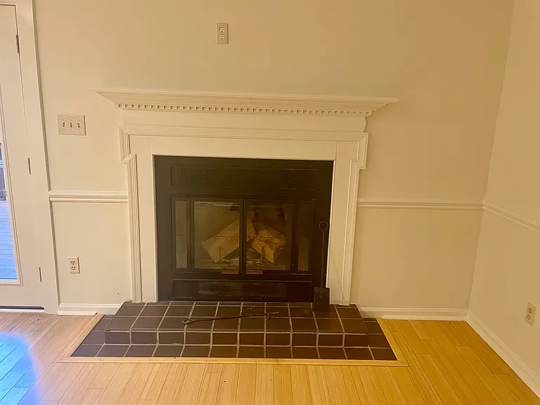205 Forest Ct #205 — Photo 7