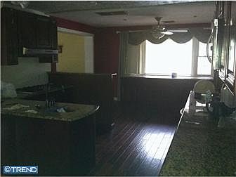 2nd image of 50 Lafayette Rd