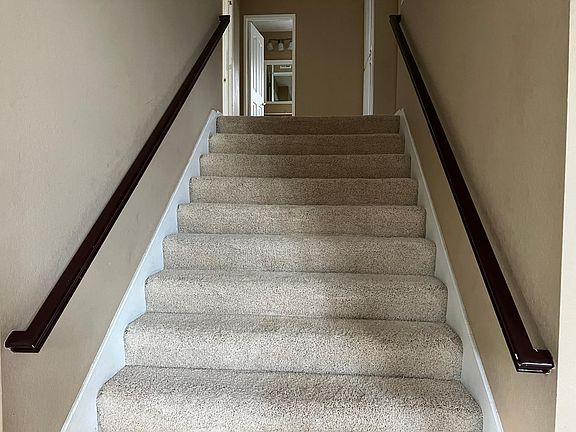 4th image of 13438 Montserrat Ct