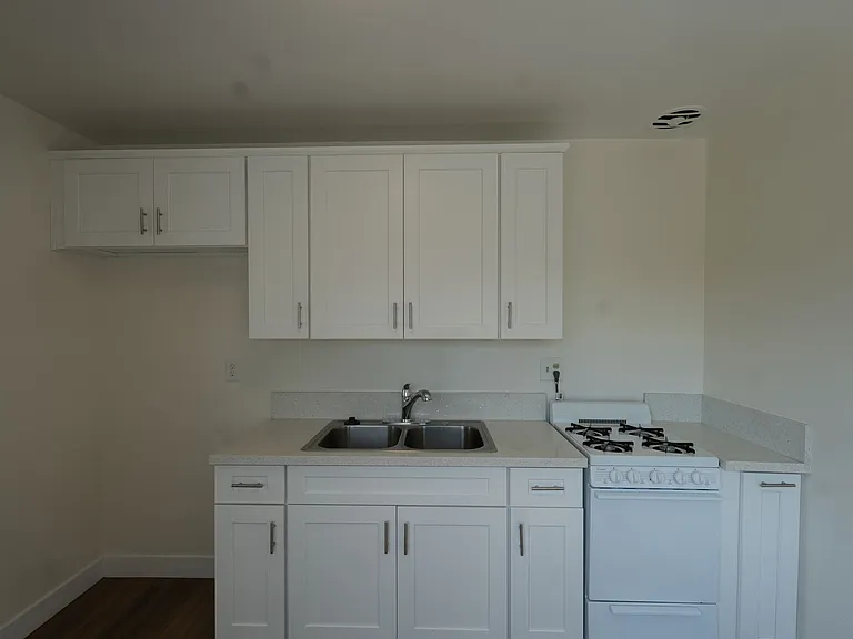 7808 2nd St — Photo 10