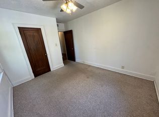 1909 S Holmes Ave #D, Springfield, IL 62704