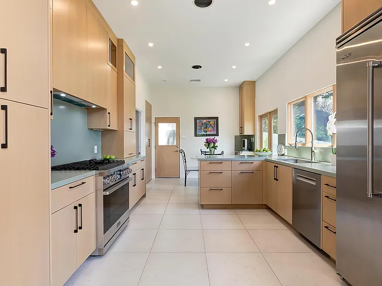 1414 Summitridge Dr — Photo 39