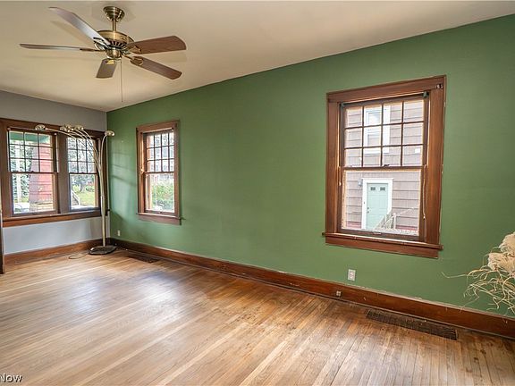 5th image of 1131 Broad Ave NW