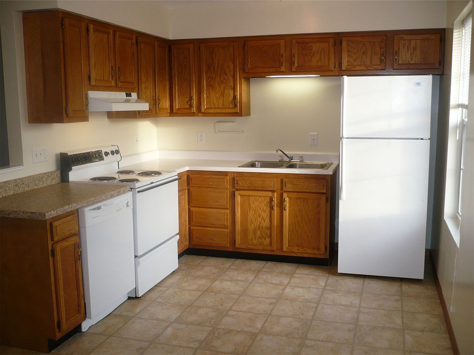 2nd image of 295 Autumn Way APT 3