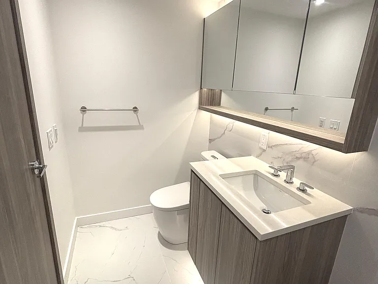68 Esther Shiner Blvd #751 — Photo 15