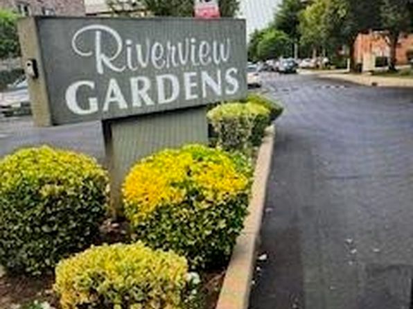 48 Riverview Ct