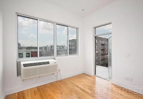 5th image of 109 Winthrop St #4B