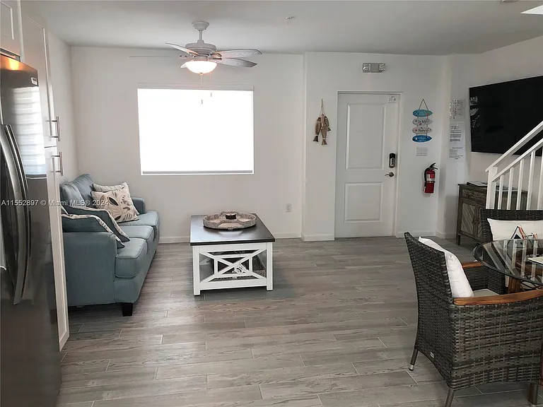 10877 Overseas Hwy #38 — Photo 20