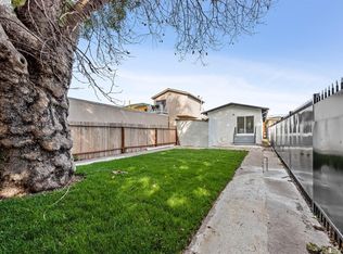 5955 Hayes St, Oakland, CA 94621