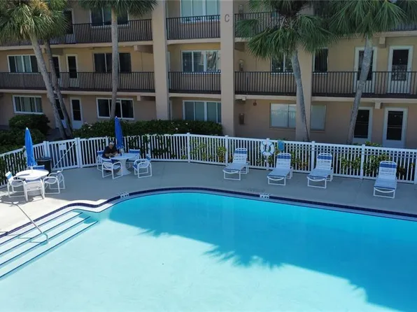 2525 W Bay Dr APT C22, Belleair Bluffs, FL 33770