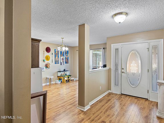 5th image of 4093 EVERETT Avenue