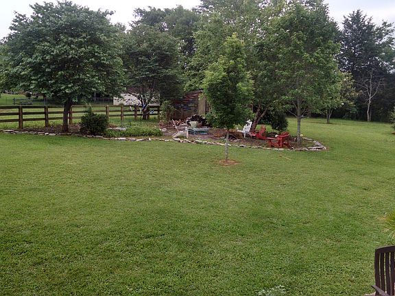 2nd image of 110 Samantha Ct