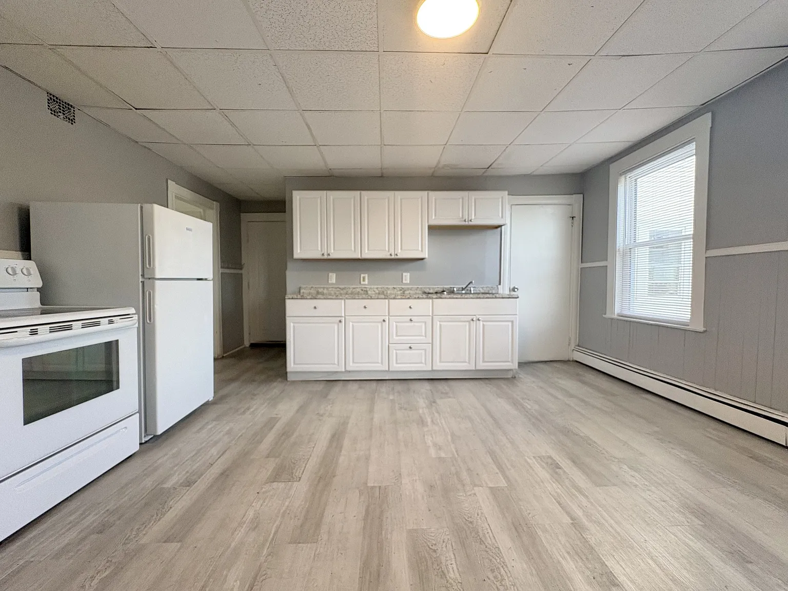 3 bed, 900 sqft, $1,450 — Photo 3