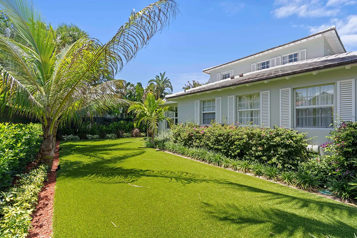 Building Photo - 1554 N Ocean Way