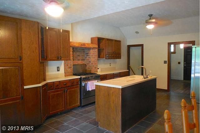 2nd image of 30 Kingsley Rd