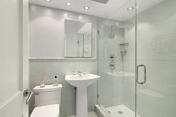 Sold by Modlin Group | media 8
