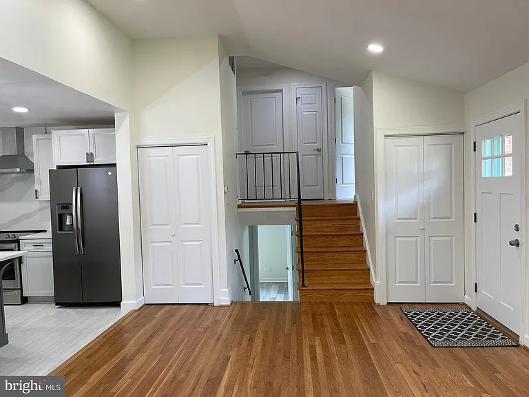 9913 Pomona Dr — Photo 8