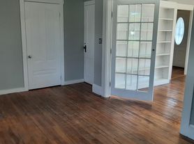 890 Washington St, Colebrook, NH