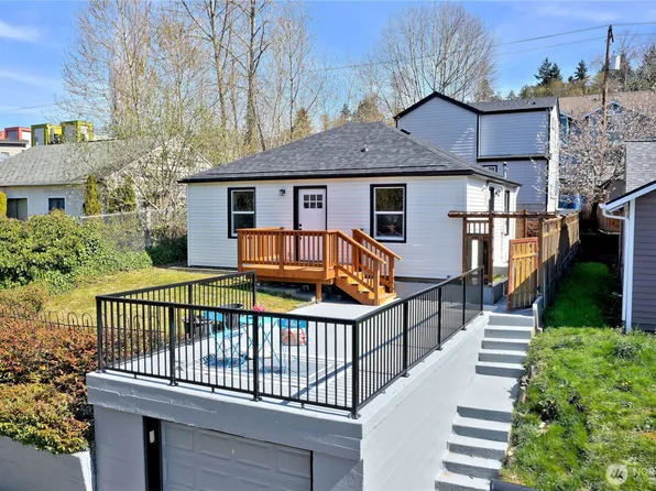 4832 25th Avenue SW, Seattle, WA 98106