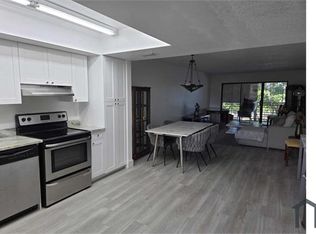 3154 Via Poinciana APT 308, Lake Worth, FL 33467