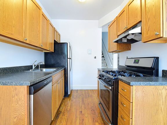 4th image of 264 5th Ave APT 2