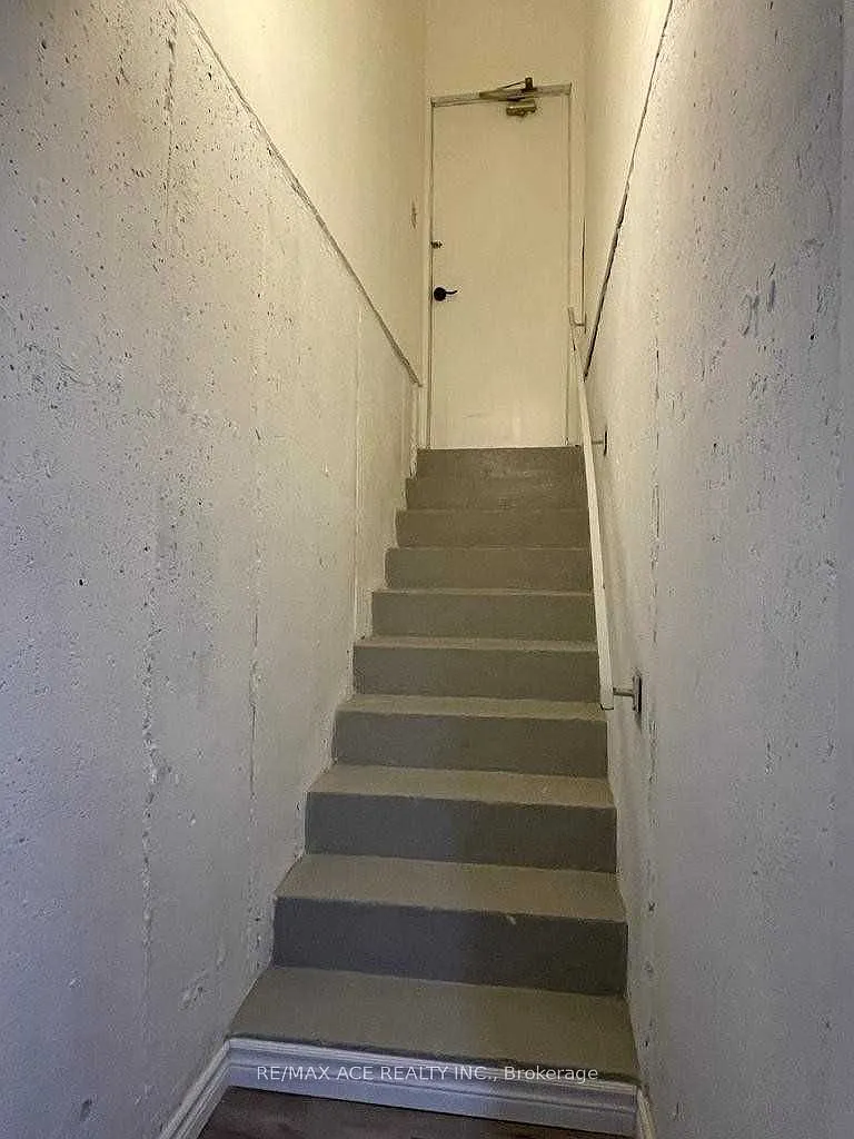 2 bed, $2,200 — Photo 2