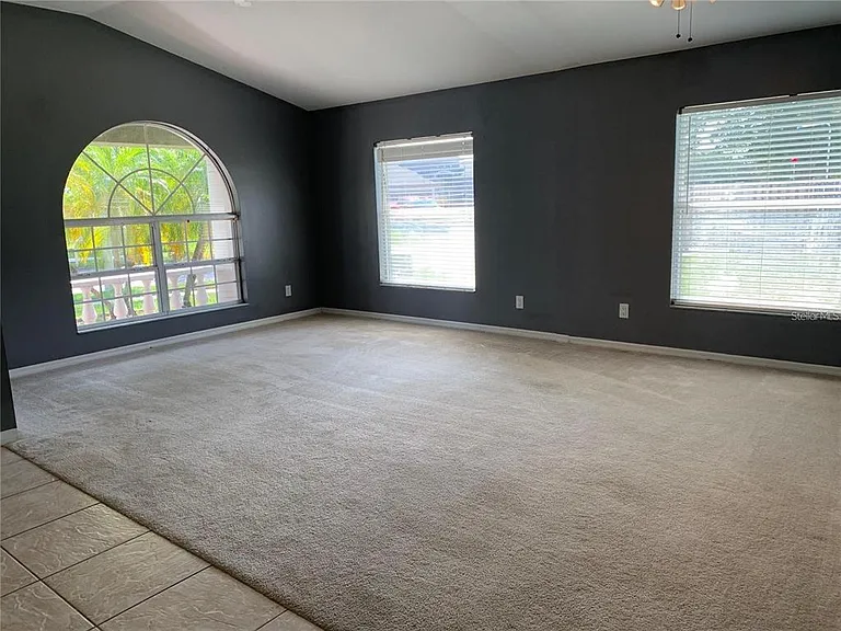 4211 Hartford Lake Dr — Photo 3