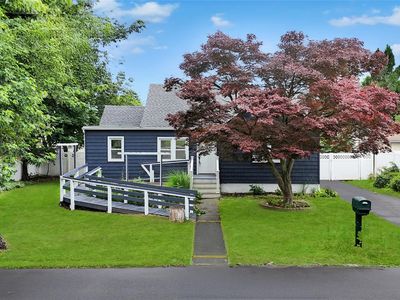 17 Pinetree Drive, Shirley, NY, 11967