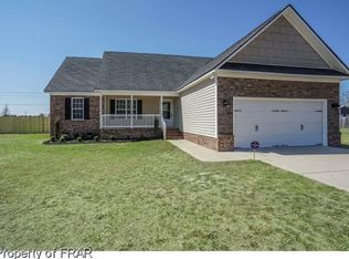 6540 Colepark Dr, Hope Mills, NC 28348