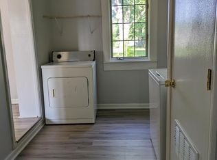 38 Dell Ave, East Alton, IL 62024