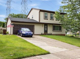 4085 Hialeah Dr, Parma, OH 44134