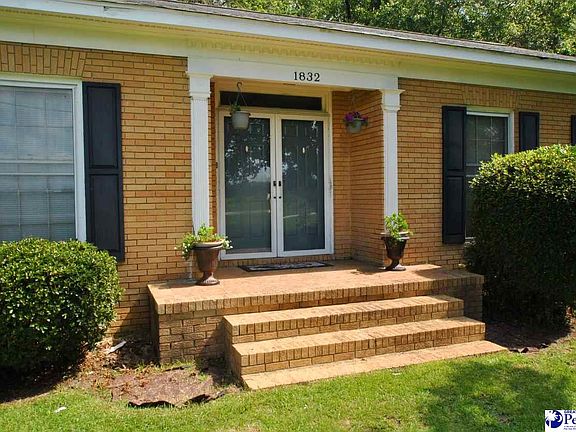 2nd image of 1832 E Home Ave