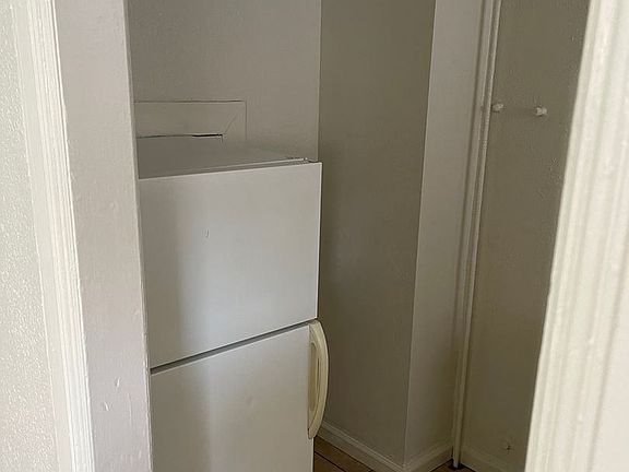4th image of 1937 26th Ave #8