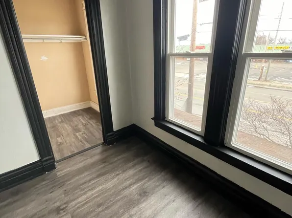 857 E 6th St #2, Erie, PA 16507