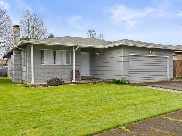 1004 Oak St, Kelso, WA 98626