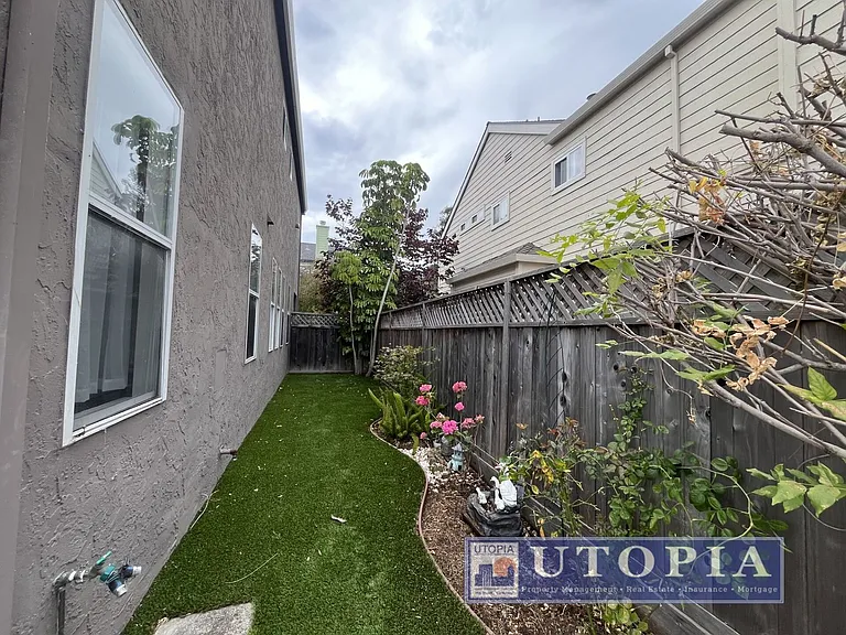 313 Village Cir — Photo 30