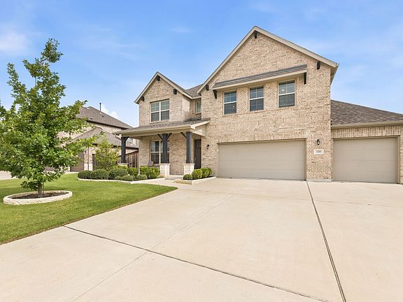 3rd image of 320 Fox Crossing Ln