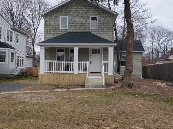 (undisclosed Address), Sayville, NY 11782