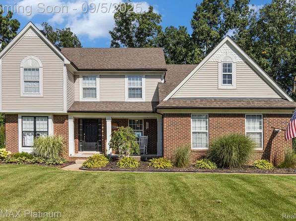 1387 Catherines Way, Howell, MI 48843