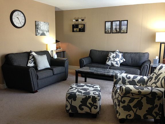2nd image of 811 Marilynn Ave